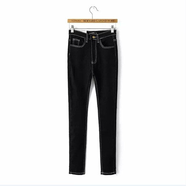 HI-RISE JEANS IN BLACK